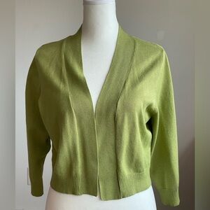 89th and Madison Green Cardigan Size Medium